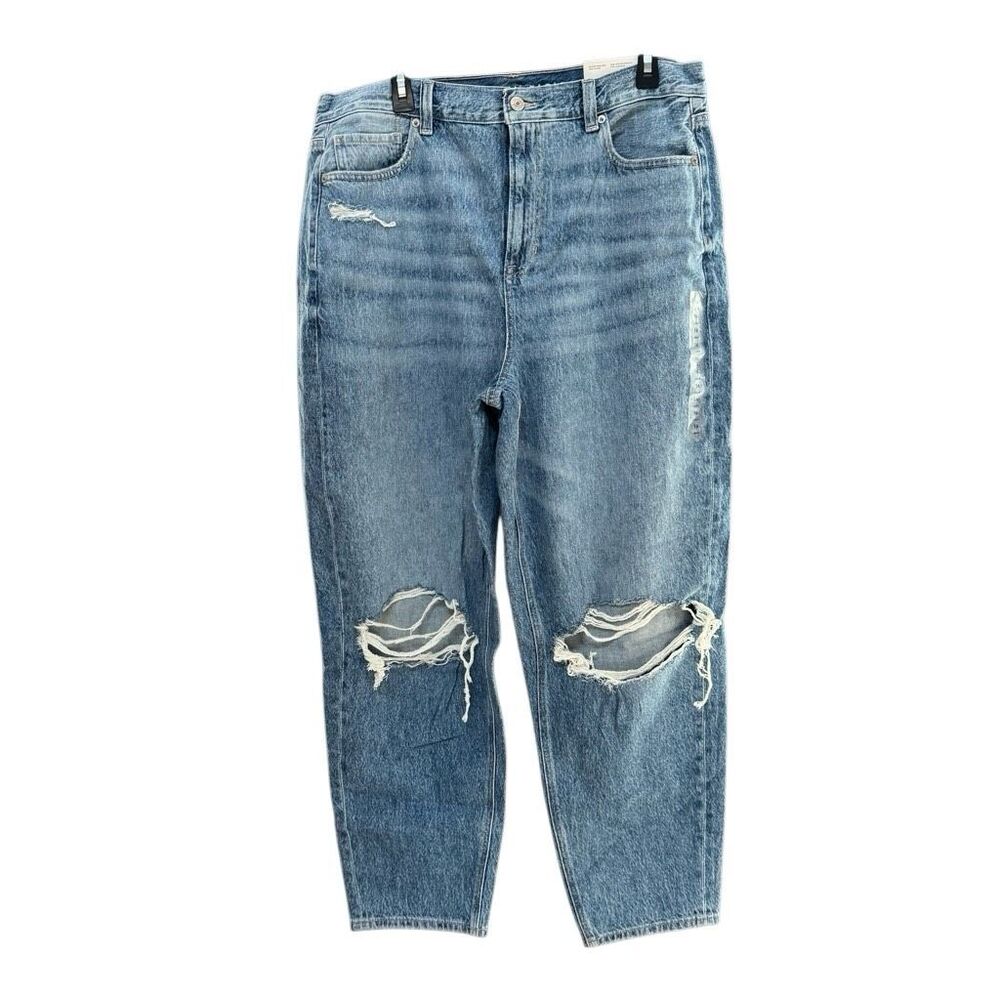 NWT American Eagle relaxed mom jean 16/33W long - distressed knees